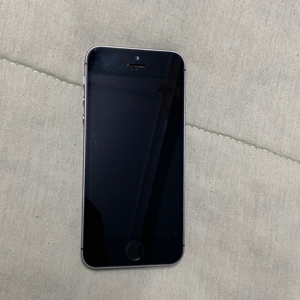 iPhone SE